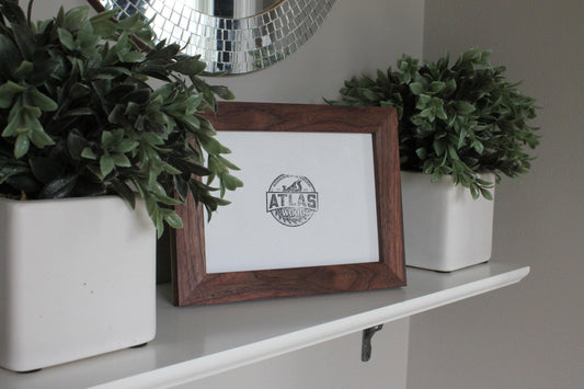 Desktop Picture Frame - 5 x 7 - Walnut